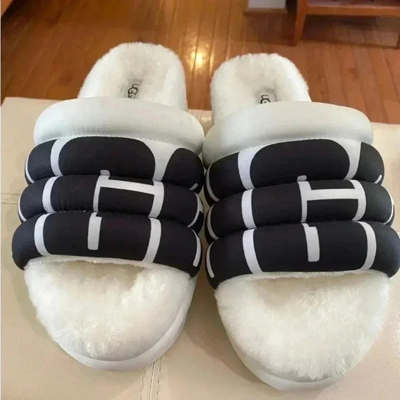 UGG Woman’s White Logo Slides Platform Slip - On Slides Sz 8 - Picture 4 of 10